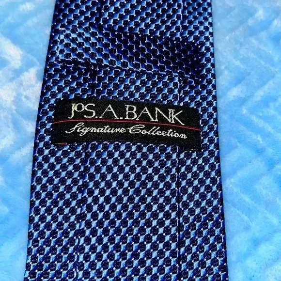 Jos. A. Bank Signature Collection Tie - Picture 3 of 5